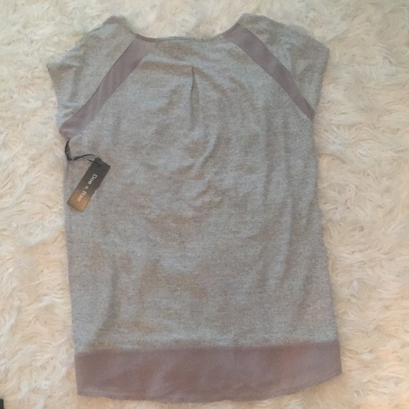 NWT, Doe and Rae, Women’s,‎ size S, flowy blouse, silver shimmer, gray mesh - Picture 10 of 11
